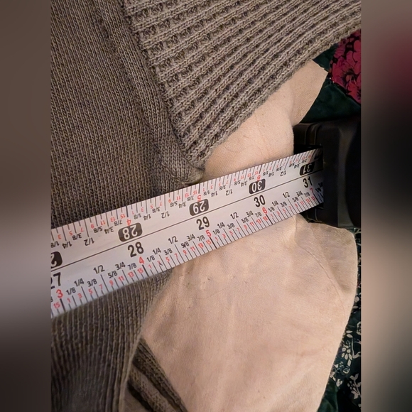 Aerie Oversized Washed Sweatshirt – Sage Green – 29” PTP – Slouchy Fit - Picture 6 of 6